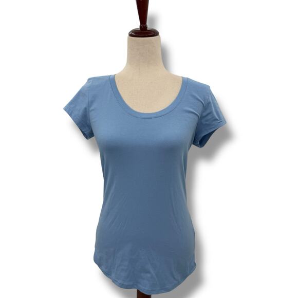 NEW Aveto Periwinkle Blue T-Shirt Size Large Short Sleeve Scoop Neck Stretchy - Picture 1 of 5